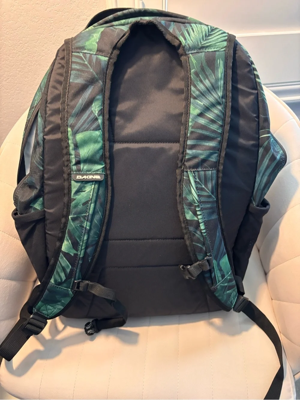 Dakine Dark Green Tropical Leaf Backpack